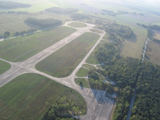 Der Flugplatz Altes Lager bei Jüterbog von oben